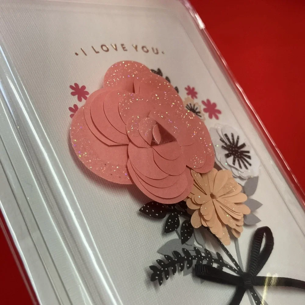 Hallmark‎ Signature Valentine's Day 3D Card / Env. / Flower Bouquet Love / Wife